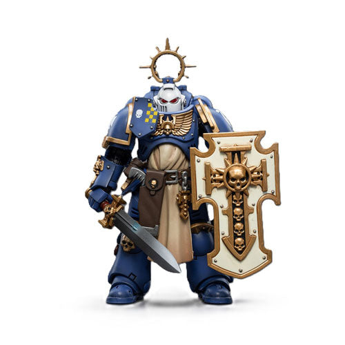 Ultramarines Bladeguard Veteran 1/18 Scale Figure